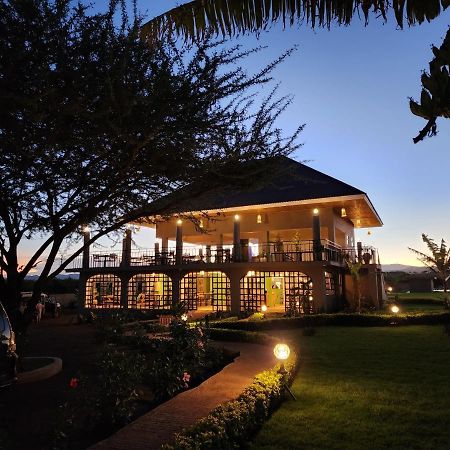 Heart And Soul Lodge Karatu Exterior photo